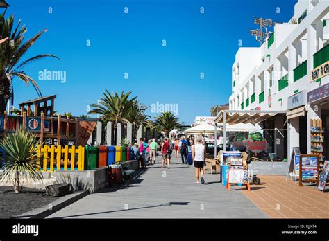 costa teguise lanzarote shops.